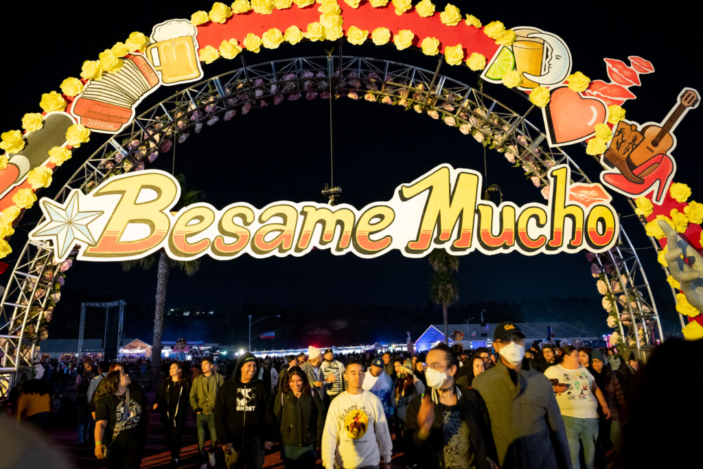 besame mucho festival